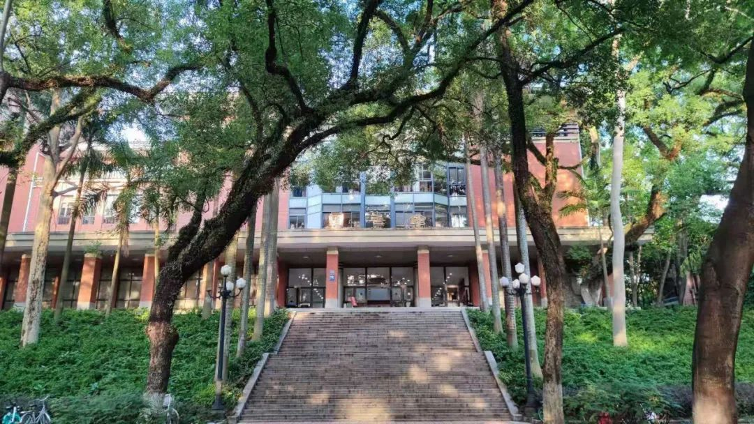 30c5797bd4737440169d4cf080f49e00