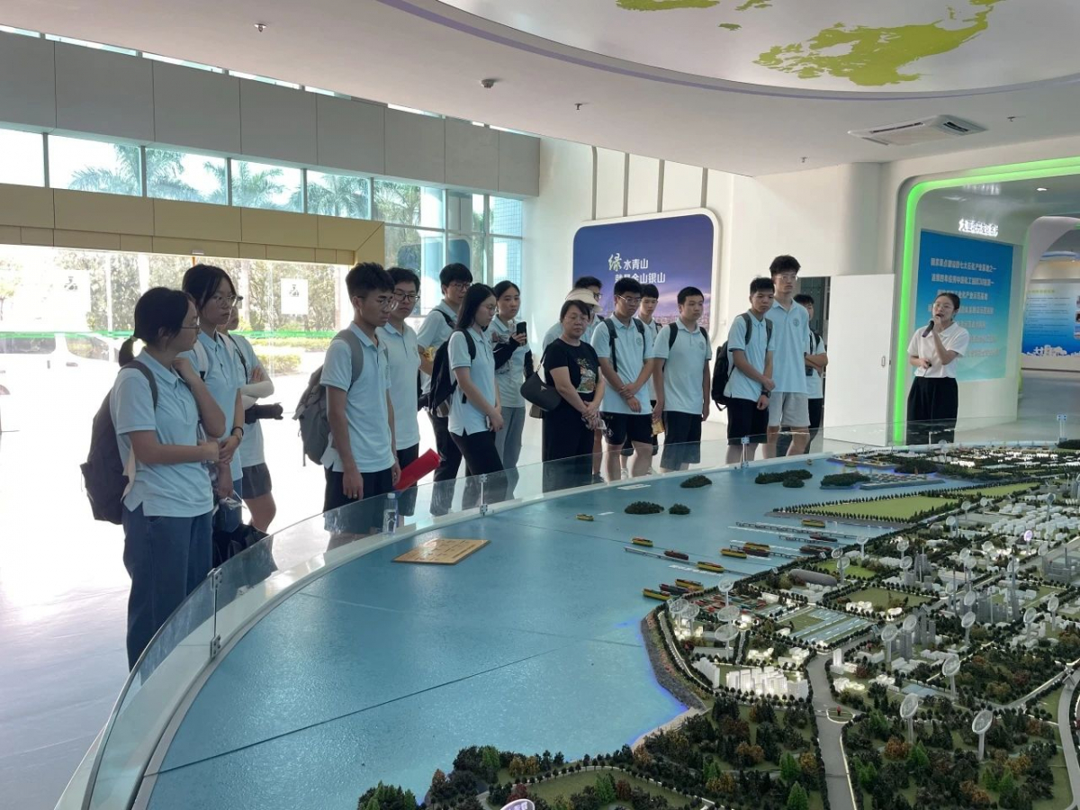 635c4f36ff104d0b4eb3e7e157ba1445